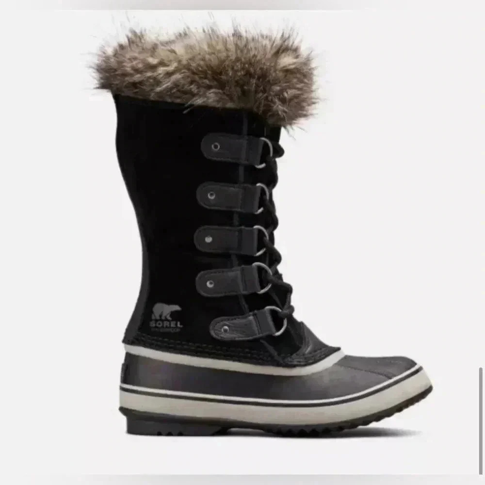 SOREL Joan of Arctic Boots in Black/Quarry